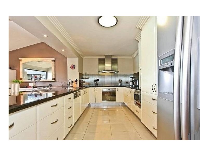 6 BOLLARD COURT, Raby Bay QLD 4163