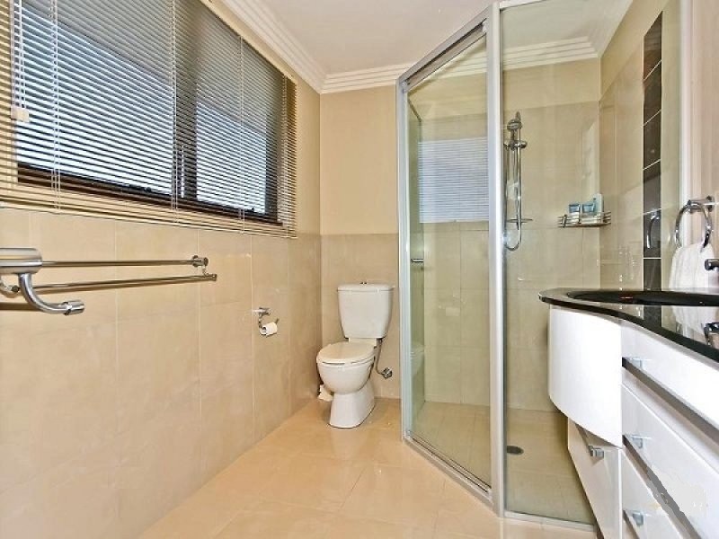 6 BOLLARD COURT, Raby Bay QLD 4163