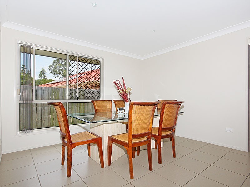 2 Lamb close, Victoria Point QLD 4165