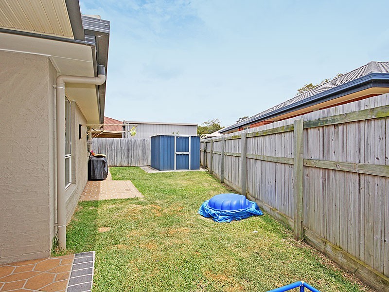 2 Lamb close, Victoria Point QLD 4165