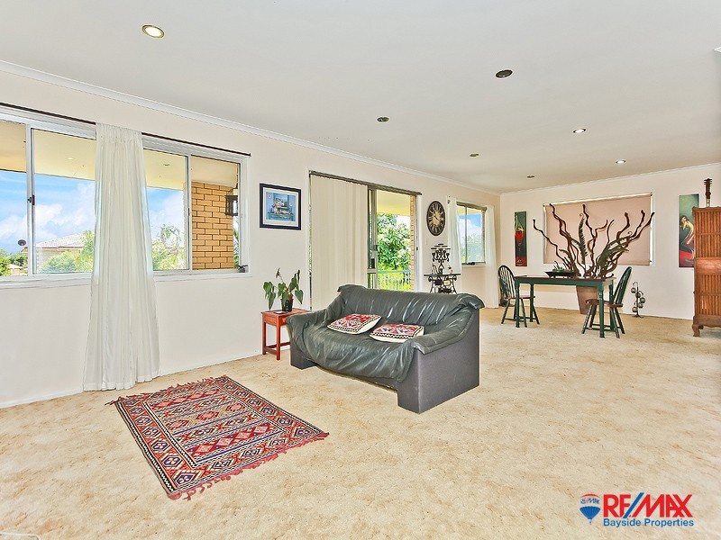 31 Torquay Road, Redland Bay QLD 4165