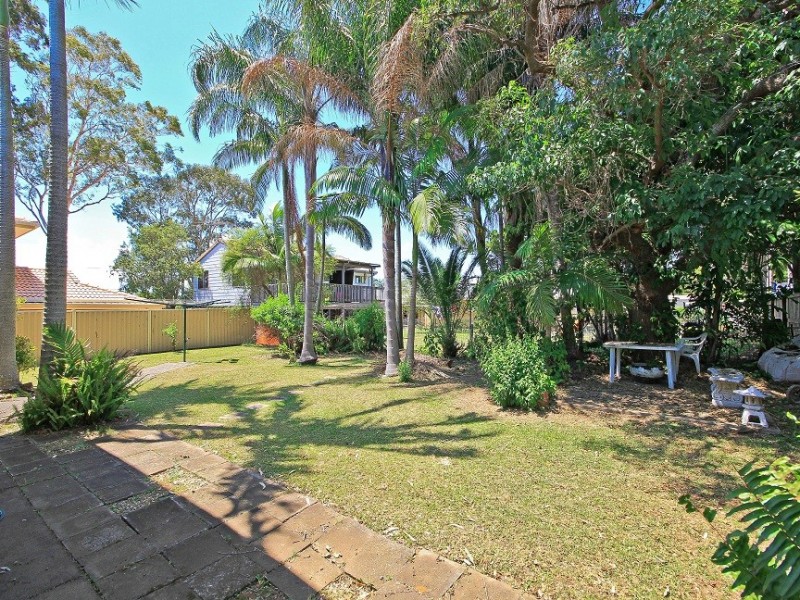 31 Torquay Road, Redland Bay QLD 4165