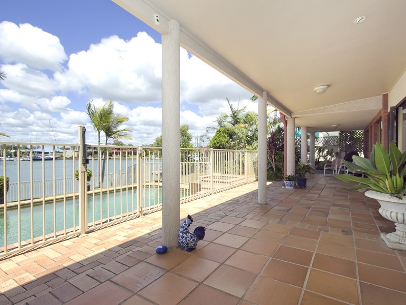 24 MAINROYAL CRT, Raby Bay QLD 4163
