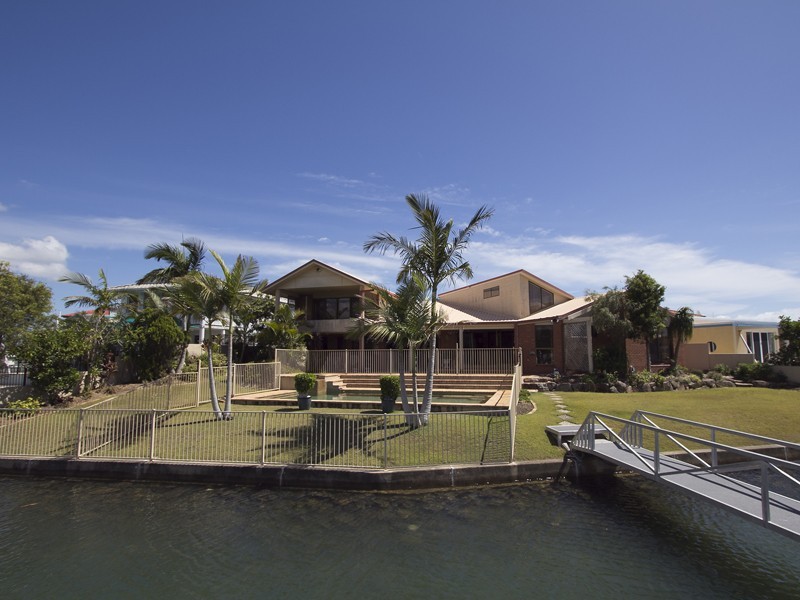 24 MAINROYAL CRT, Raby Bay QLD 4163