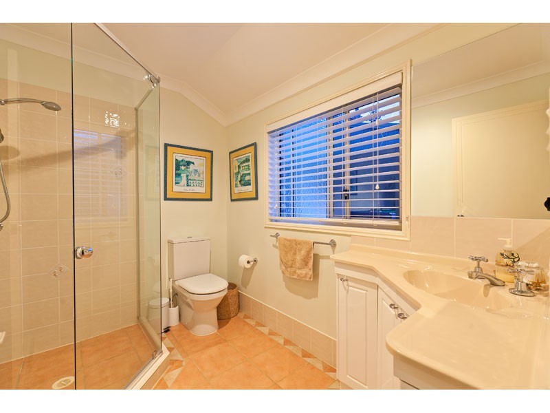 18 Joseph Pl, Ormiston QLD 4160