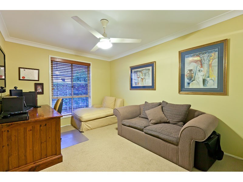 18 Joseph Pl, Ormiston QLD 4160