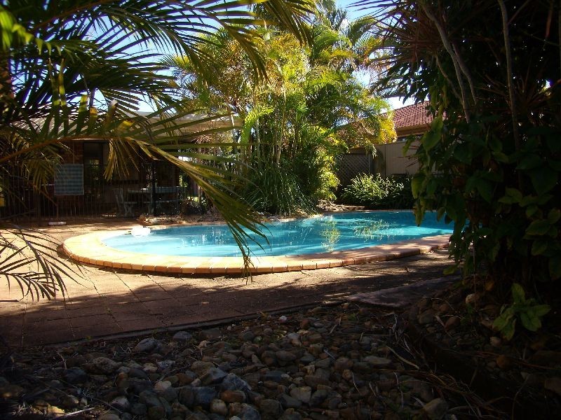 302 bloomfield, Cleveland QLD 4163