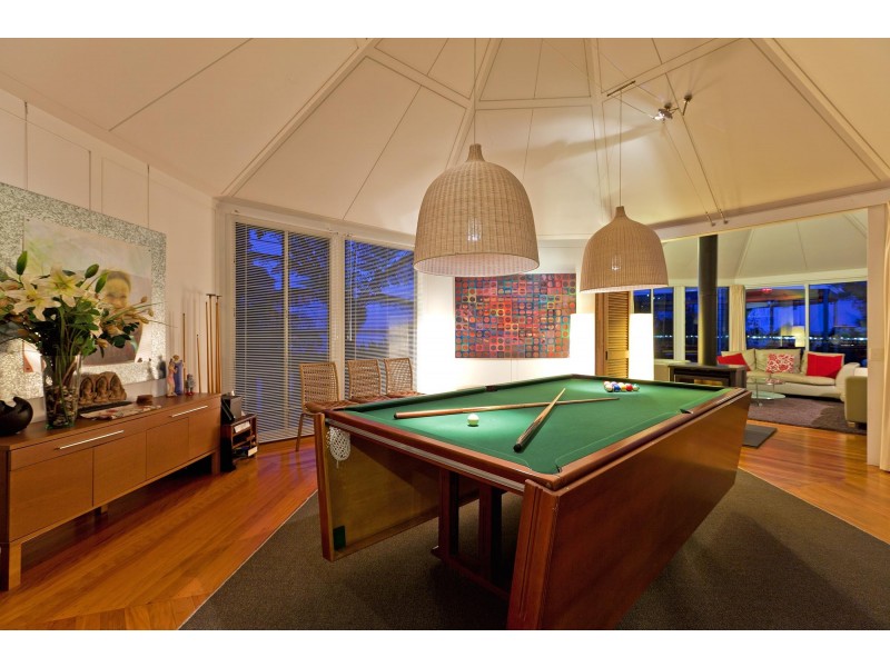 28 WILSONS ESPLANADE, Redland Bay QLD 4165