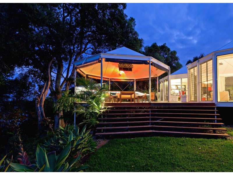 28 WILSONS ESPLANADE, Redland Bay QLD 4165