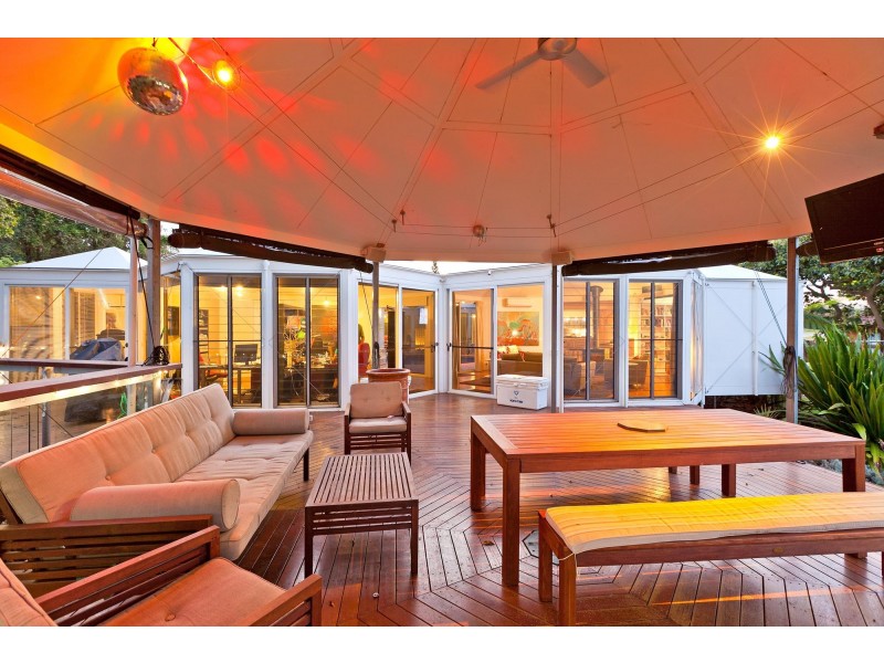 28 WILSONS ESPLANADE, Redland Bay QLD 4165