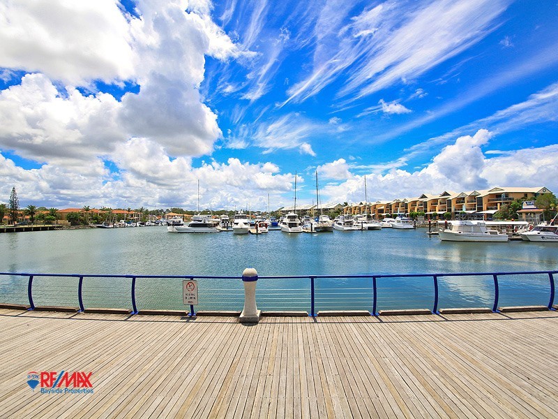 14 Bowsprit Parade, Raby Bay QLD 4163