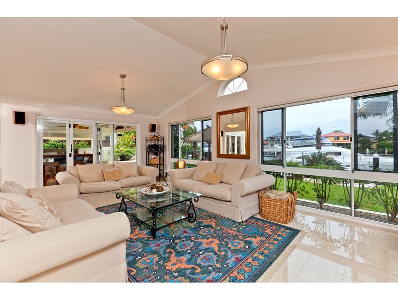 19 Captains Court, Raby Bay QLD 4163