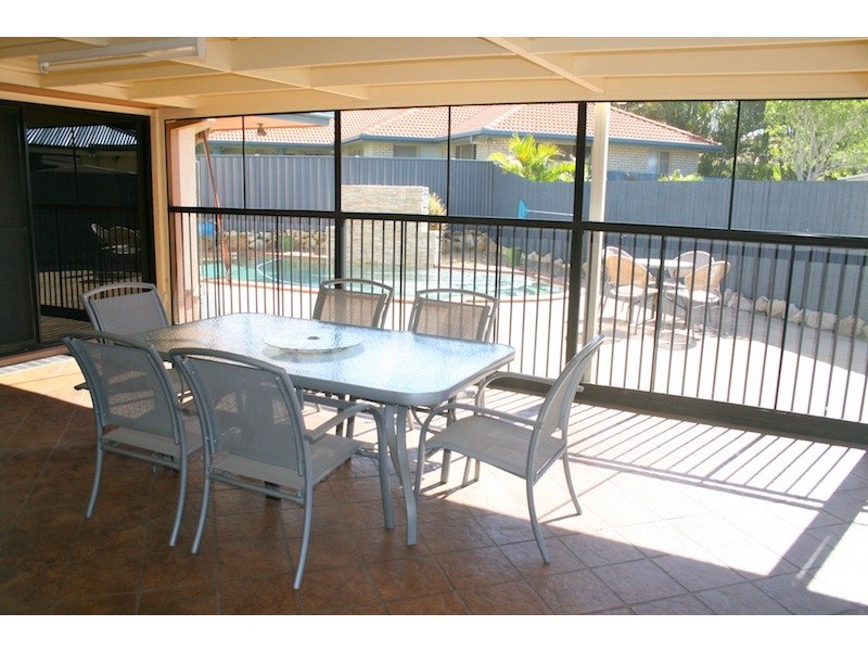 56 Hilliards Park Drive, Wellington Point QLD 4160