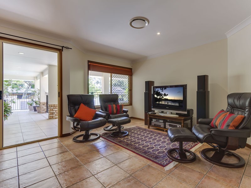 15 Lockitt Place, Ormiston QLD 4160