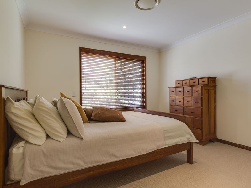 15 Lockitt Place, Ormiston QLD 4160