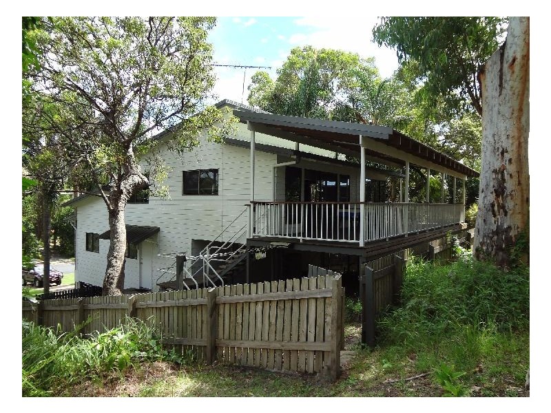 17 merinda, Point Lookout QLD 4183