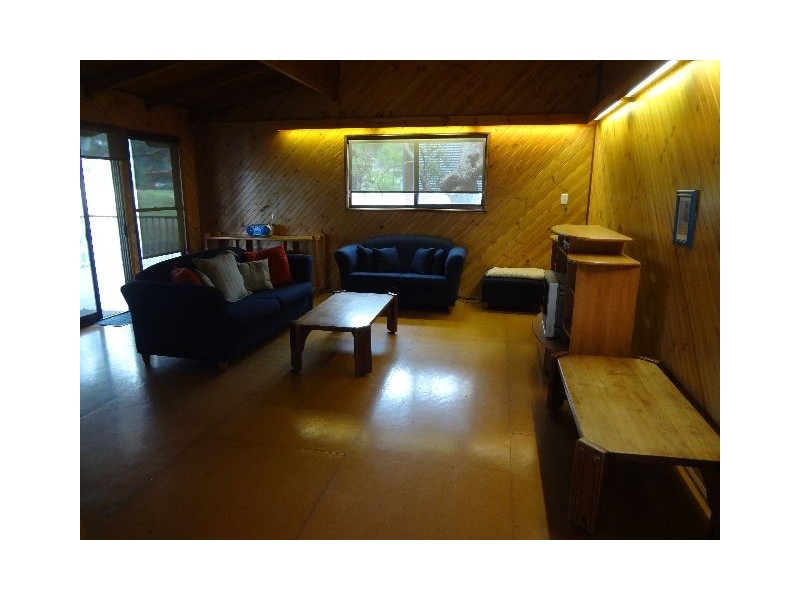 17 merinda, Point Lookout QLD 4183