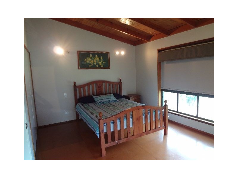 17 merinda, Point Lookout QLD 4183