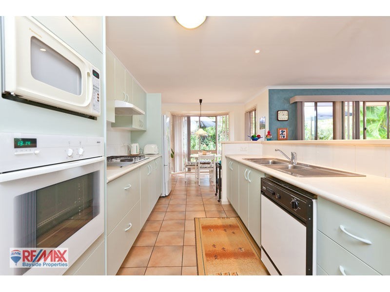 17 Macgregor Drive, Birkdale QLD 4159