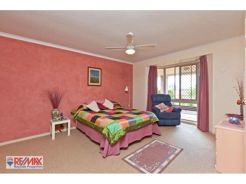 17 Macgregor Drive, Birkdale QLD 4159