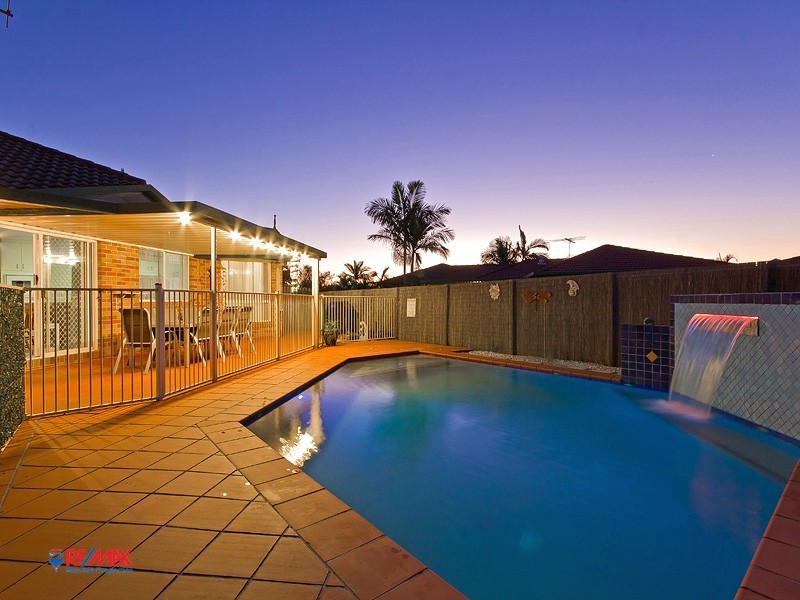 75 HANLON STREET, Tanah Merah QLD 4128
