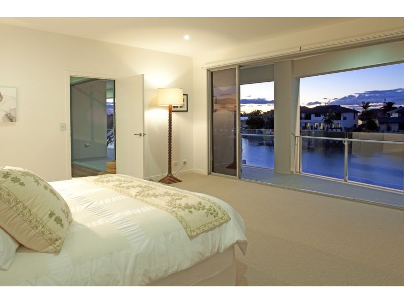 15 Marram crt, Raby Bay QLD 4163