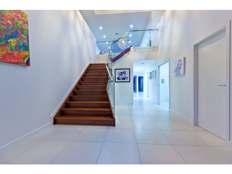 15 Marram crt, Raby Bay QLD 4163