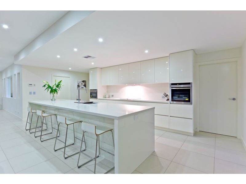 15 Marram crt, Raby Bay QLD 4163