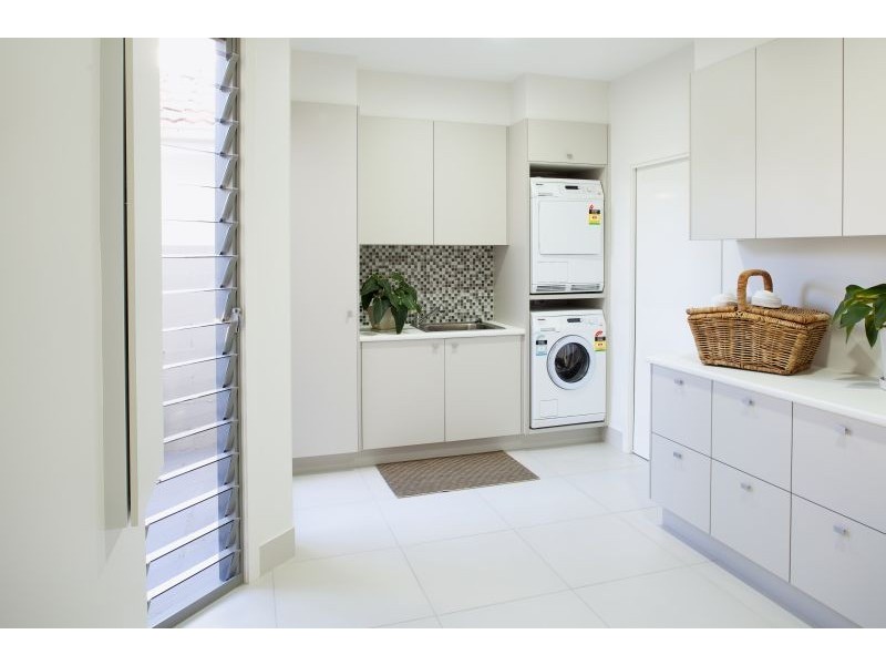 15 Marram crt, Raby Bay QLD 4163