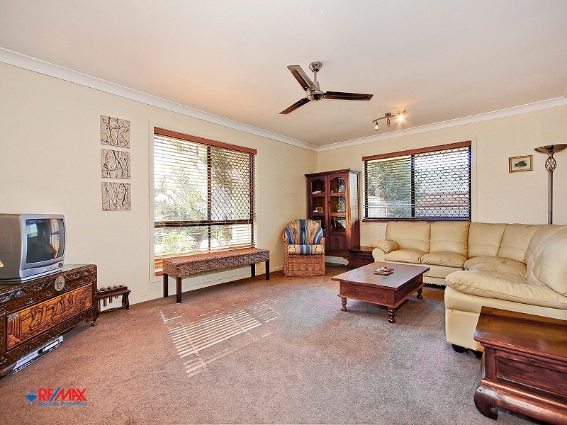 1 CRESTWOOD CLOSE, Ormiston QLD 4160