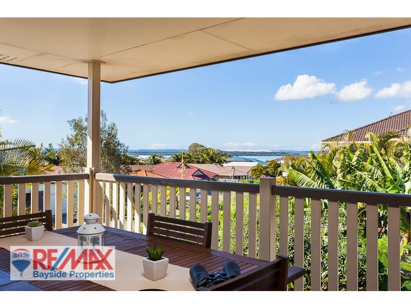 4 Penzance Drive, Redland Bay QLD 4165