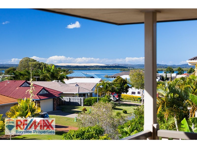 4 Penzance Drive, Redland Bay QLD 4165