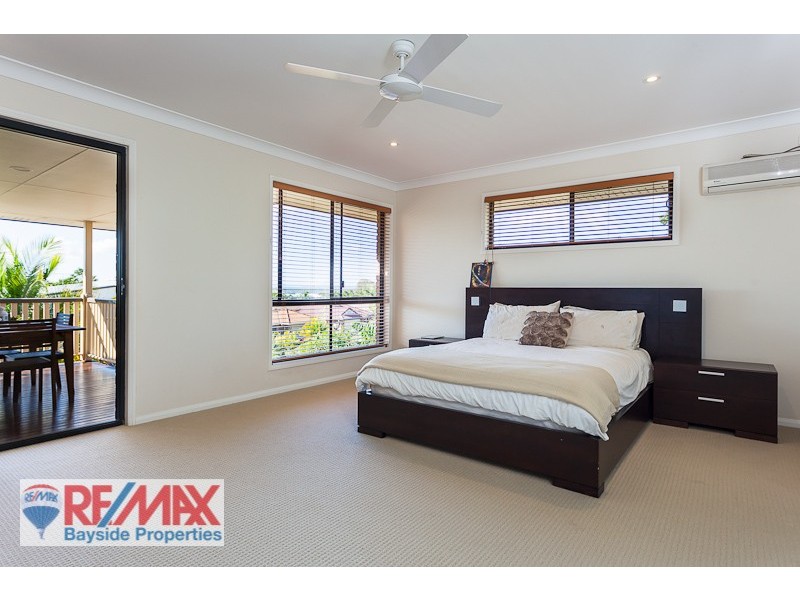 4 Penzance Drive, Redland Bay QLD 4165