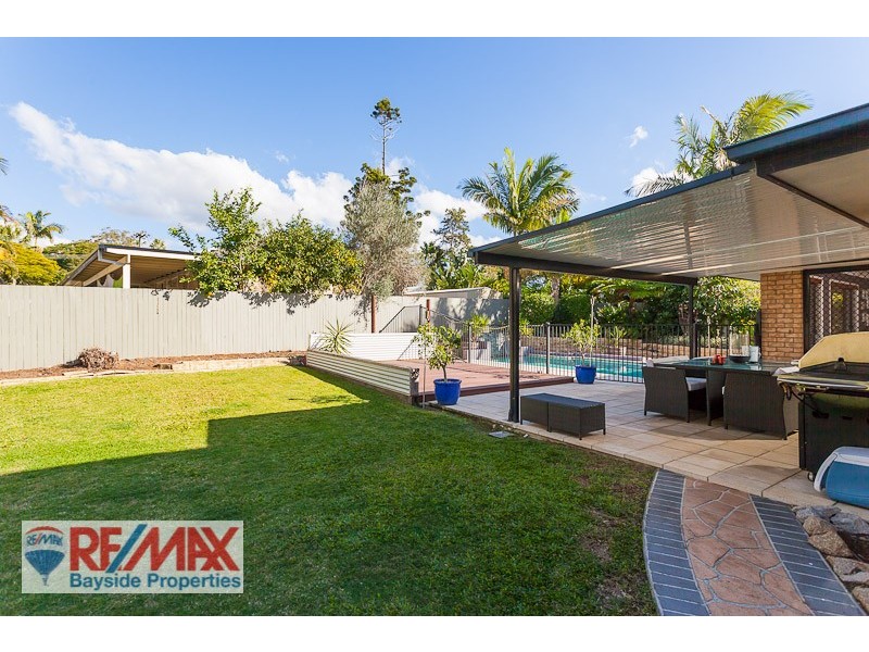 4 Penzance Drive, Redland Bay QLD 4165