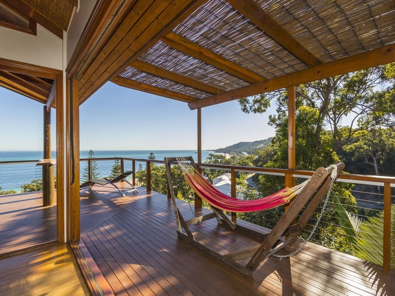 27 Nautlius Drive, Tangalooma QLD 4025