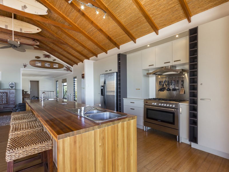 27 Nautlius Drive, Tangalooma QLD 4025