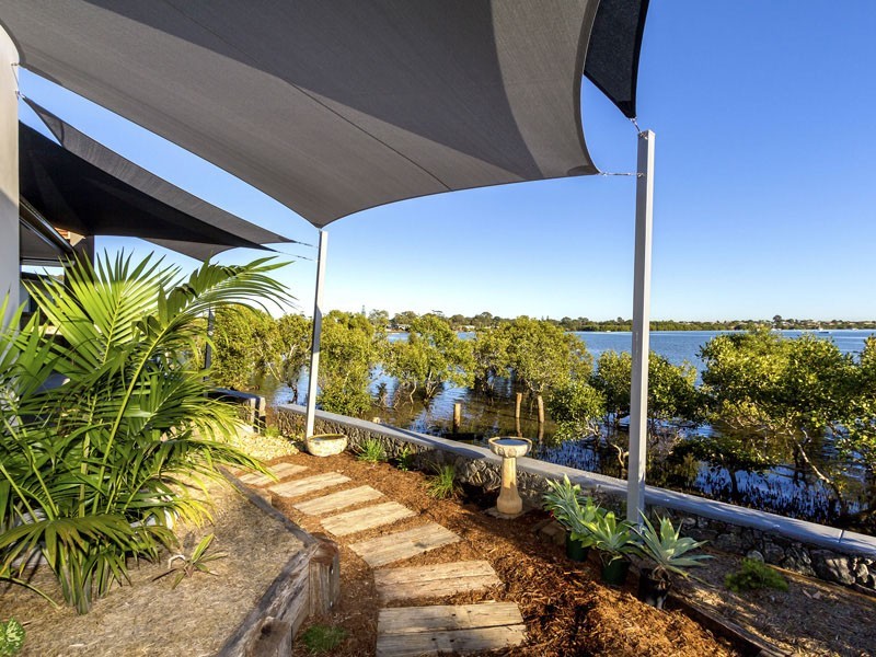 9 White St, Victoria Point QLD 4165