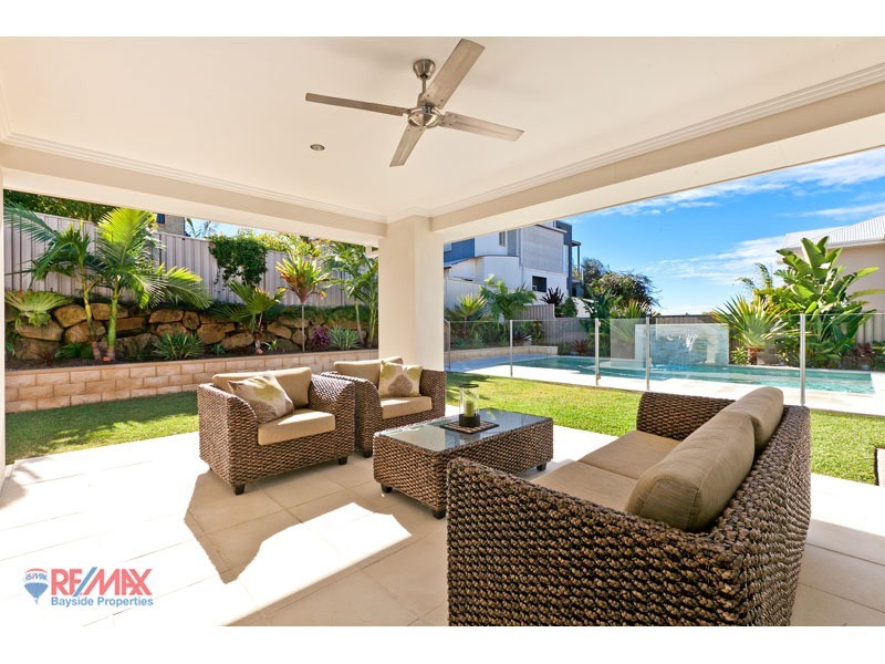 69 Penzance Drive, Redland Bay QLD 4165