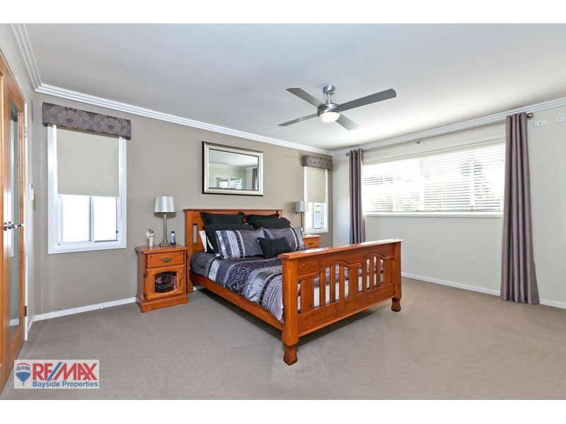 69 Penzance Drive, Redland Bay QLD 4165