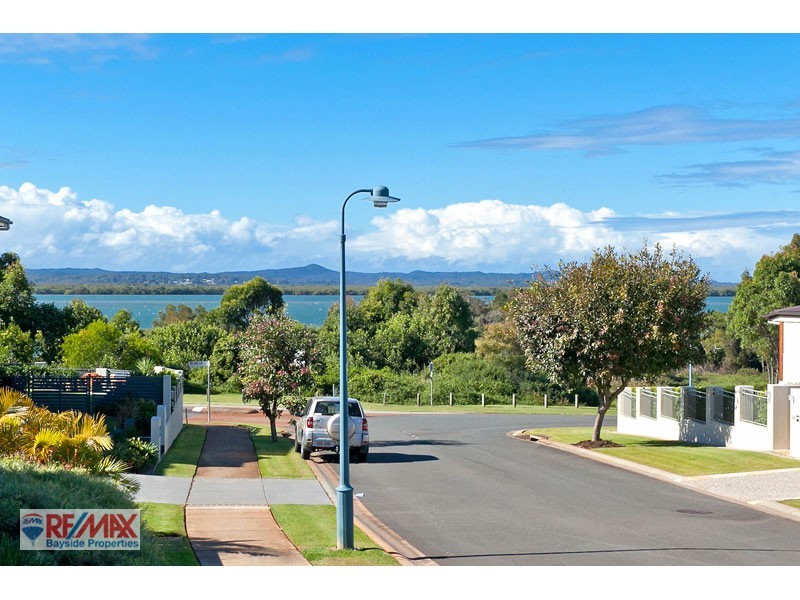 69 Penzance Drive, Redland Bay QLD 4165