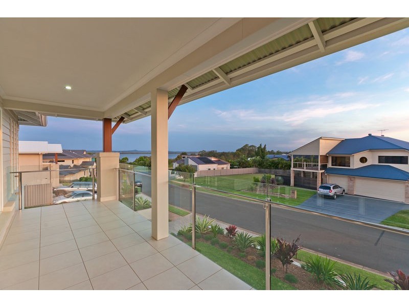 69 Penzance Drive, Redland Bay QLD 4165
