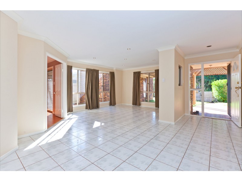 1 Regency Street, Victoria Point QLD 4165
