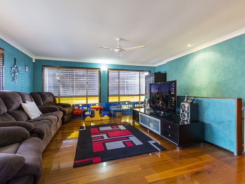 14 Henley Street, Alexandra Hills QLD 4161