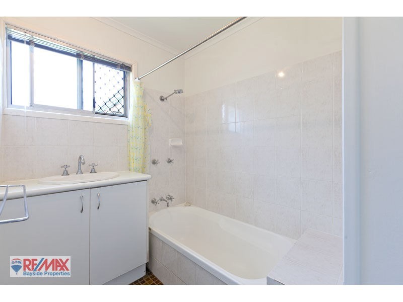 24 Cavell Street, Birkdale QLD 4159