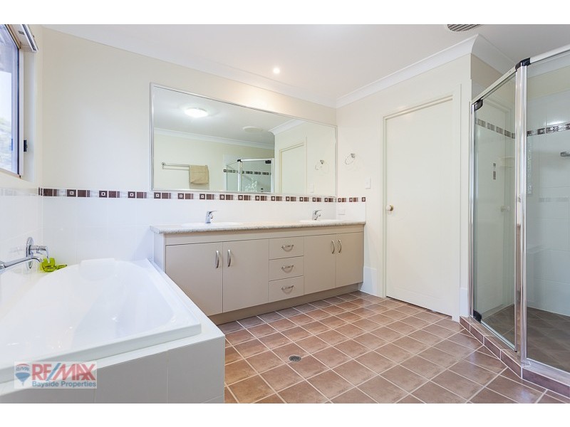 18 Whitby Place, Thornlands QLD 4164