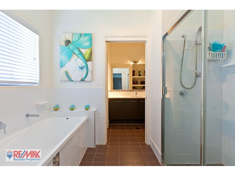 1 Watervale Drive, Redland Bay QLD 4165