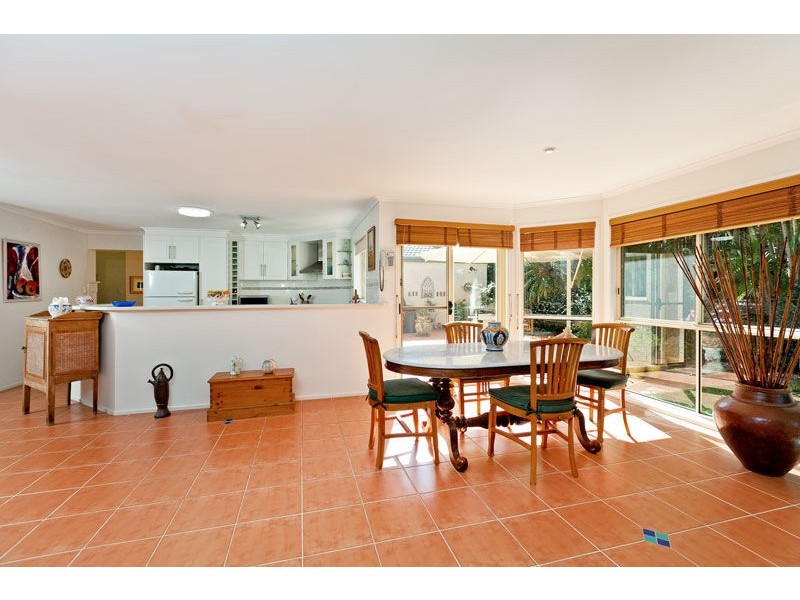 16 Pryor Street, Ormiston QLD 4160