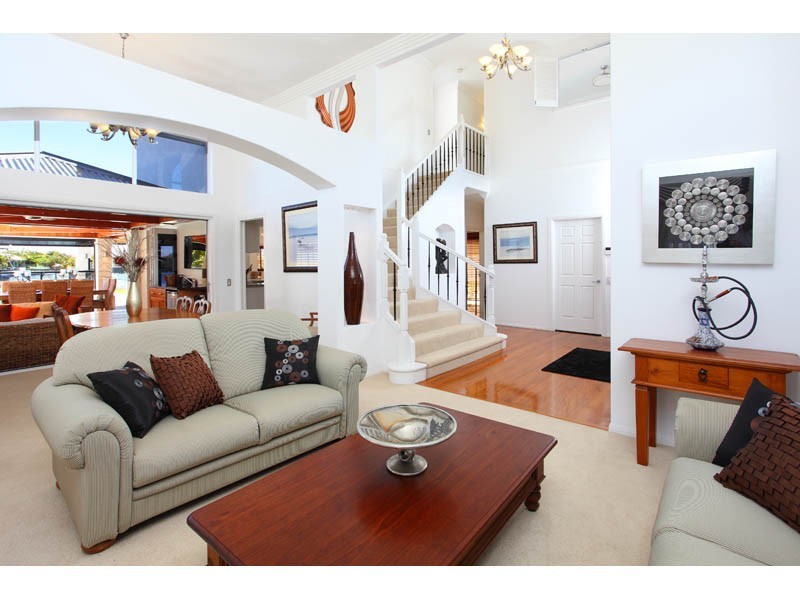 12 Caravel Court, Raby Bay QLD 4163