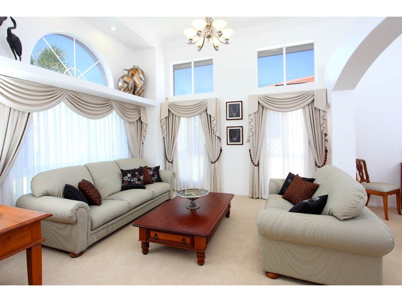 12 Caravel Court, Raby Bay QLD 4163