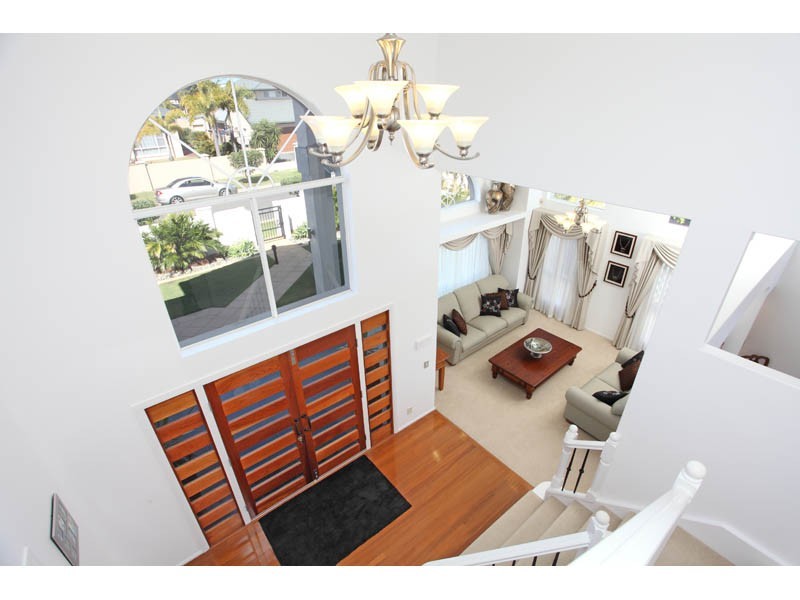 12 Caravel Court, Raby Bay QLD 4163